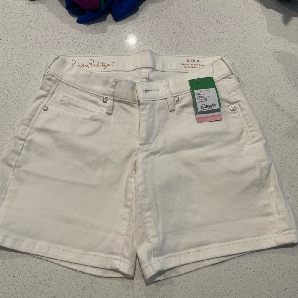 NWT - Lilly Pulitzer White Shorts - Size 0